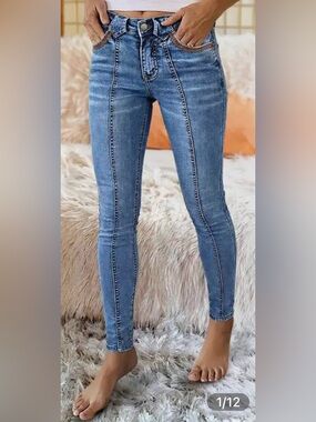Flamingals Wash Stitch Detail Mid Waist Skinny Jeans Size Small NWT